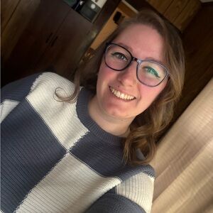 Meet your Posher, Ana